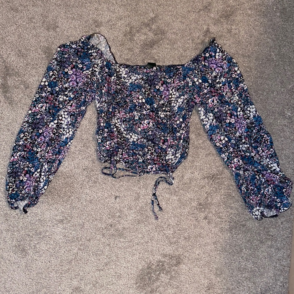WILD FABLE PURPLE AND BLUE TOP SIZE MEDIUM